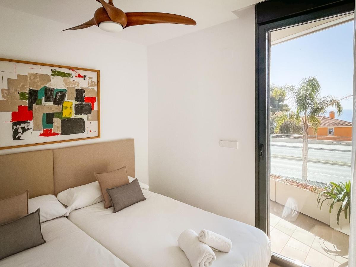 Modern Sea Front Sea Waves Apartment Alicante Luaran gambar
